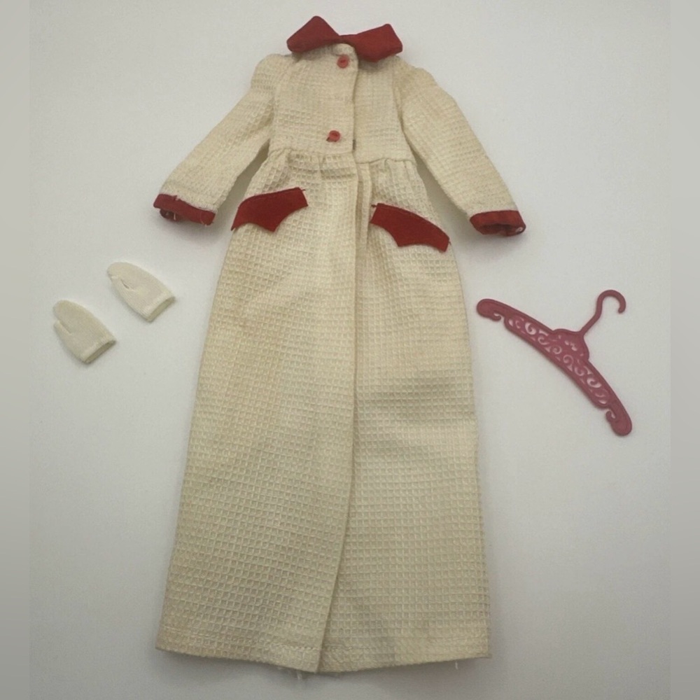 RED, WHITE’N BRIGHT #3368 Francie  MOD ERA 1972~Coat Gloves *Minty* Vtg Barbie